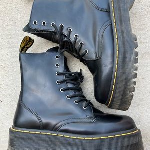 Dr. Martens Jadon Platform boots Size 9
